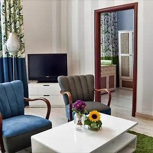 https://apartament-chmielna-bis.warsawhotelspoland.com