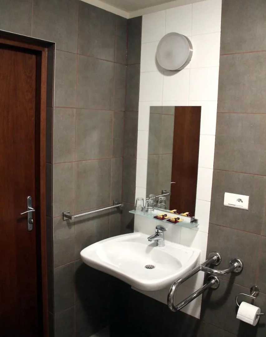 Motel Dom Gosci Opactwa Benedyktynow Tyniec
